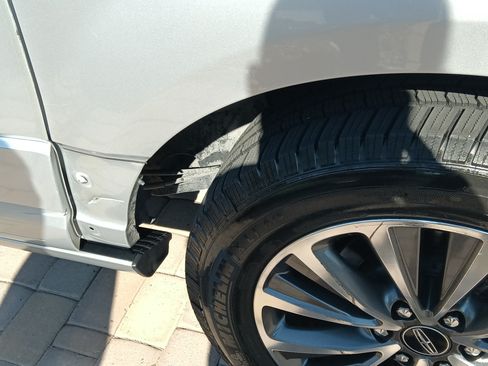 Used 2016 Lincoln Navigator L Select image 5