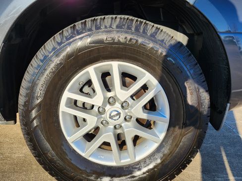 Used 2015 Nissan Frontier SV image 13