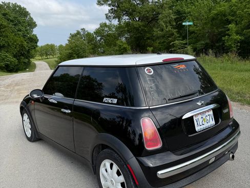 Used 2004 MINI Cooper Hardtop FWD image 5