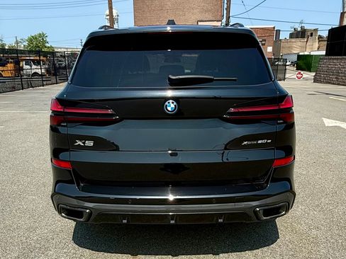 Used 2024 BMW X5 xDrive50e w/ Executive Package AWD/4WD image 8