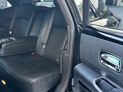Used 2011 Rolls-Royce Ghost image 8
