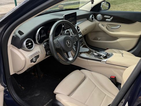 Used 2016 Mercedes-Benz C 300 4MATIC Sedan image 12