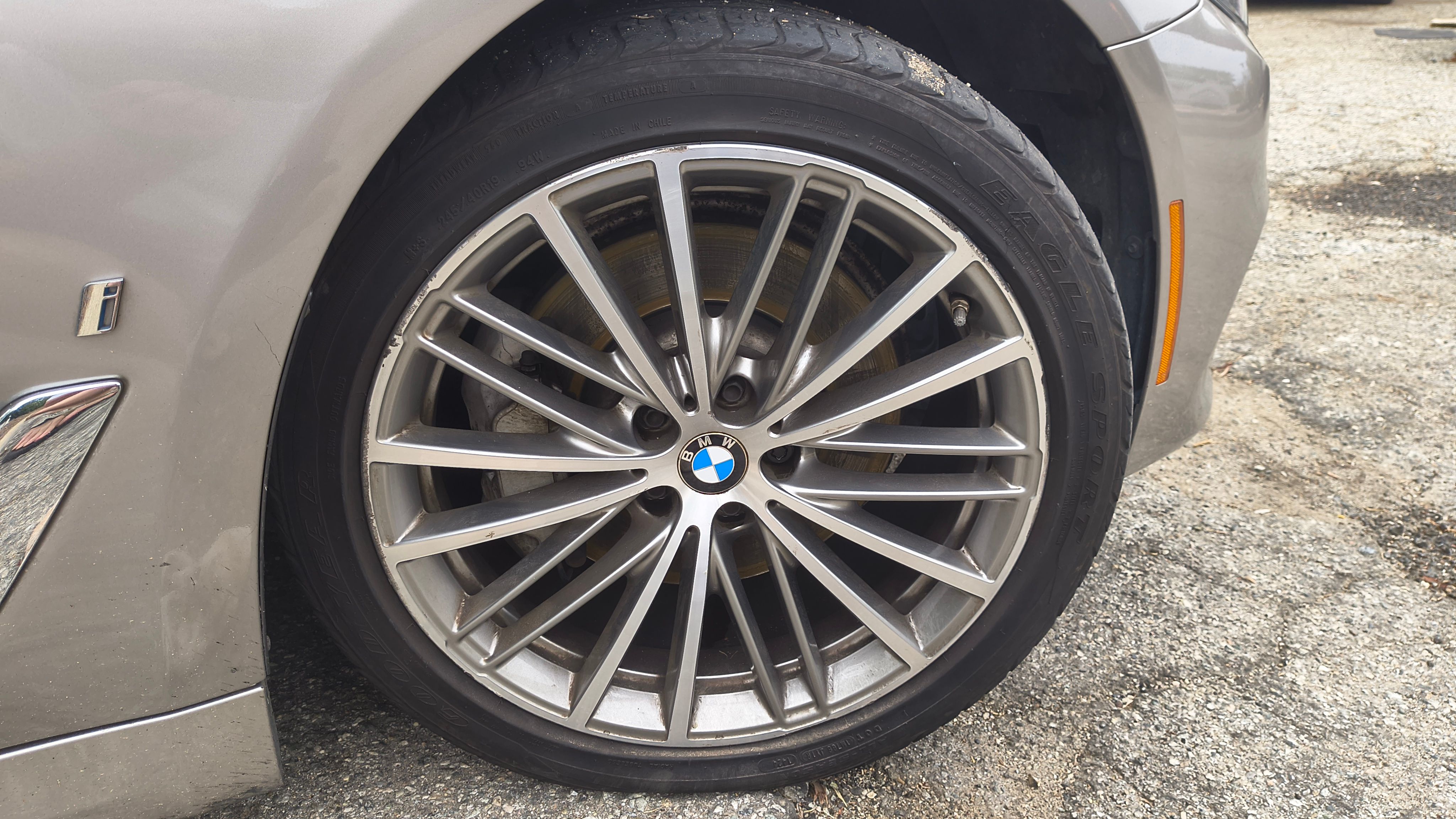 Used 2019 BMW 530e w/ Convenience Package RWD image 12