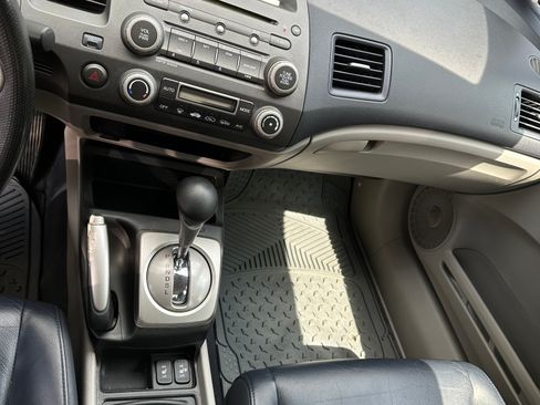 Used 2010 Honda Civic Hybrid Sedan image 10