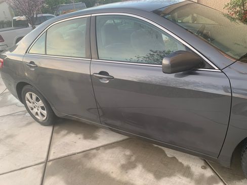 Used 2011 Toyota Camry LE image 8