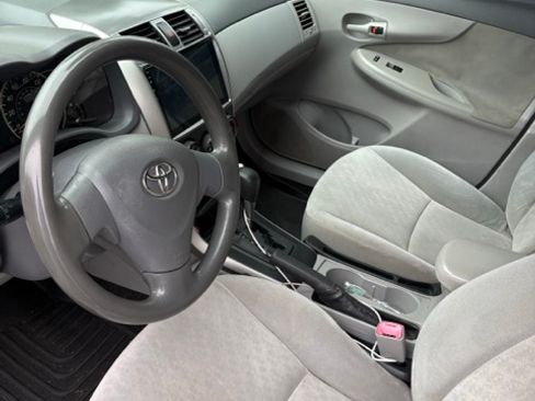 Used 2009 Toyota Corolla LE FWD image 21