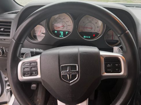 Used 2013 Dodge Challenger SXT Plus image 9