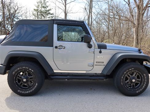 Used 2017 Jeep Wrangler Sport w/ Quick Order Package 24S image 15