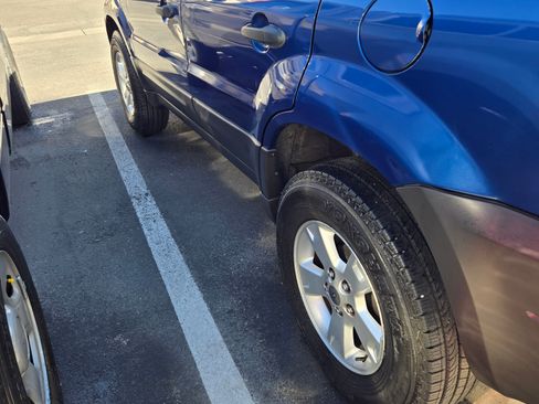 Used 2007 Ford Escape XLT image 17