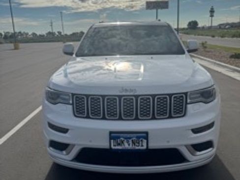 Used 2019 Jeep Grand Cherokee Summit w/ Platinum Series Group AWD/4WD image 4