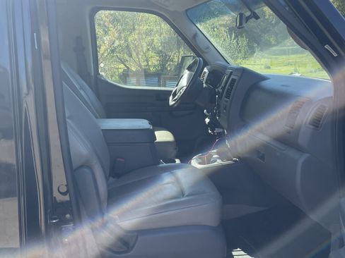 Used 2016 Nissan NV 3500 SL image 12