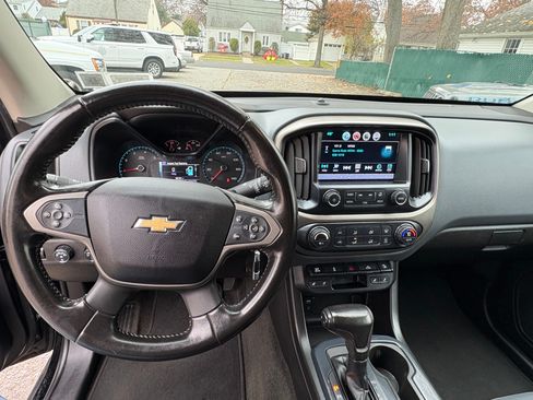 Used 2016 Chevrolet Colorado Z71 image 4