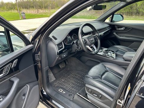 Used 2019 Audi Q7 3.0T Premium w/ Convenience Package AWD/4WD image 14
