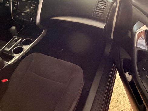 Used 2013 Nissan Altima 2.5 SV image 10