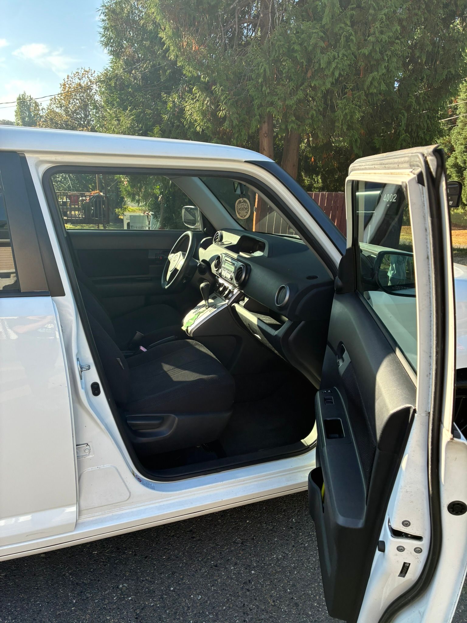 Used 2008 Scion xB FWD image 5