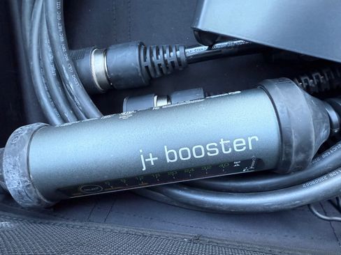 Used 2018 Chevrolet Volt Premier w/ Driver Confidence Package image 12