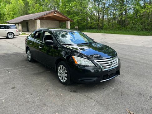Used 2015 Nissan Sentra S FWD image 1