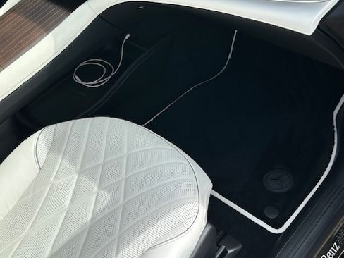 Used 2023 Mercedes-Benz EQS 580 EQS 580 4MATIC Sedan 4D image 20