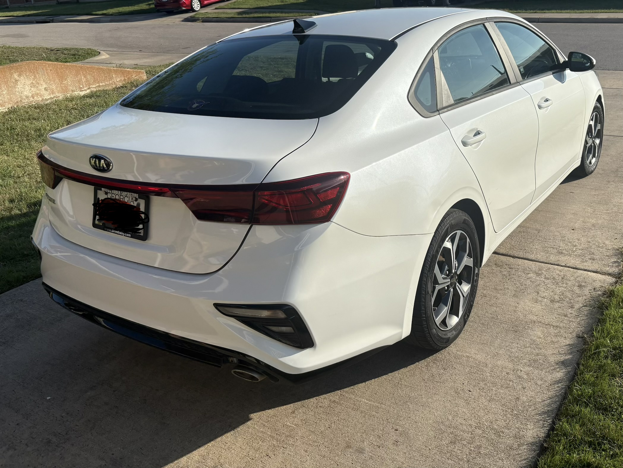 Used 2021 Kia Forte LXS FWD image 8
