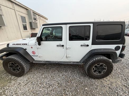 Used 2017 Jeep Wrangler Unlimited Rubicon AWD/4WD image 5