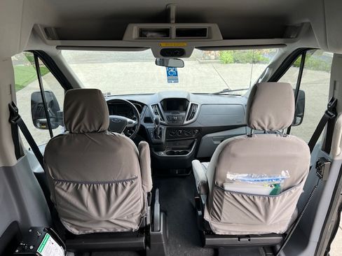 Used 2017 Ford Transit 350 XLT image 18