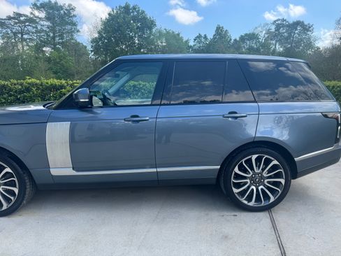 Used 2020 Land Rover Range Rover HSE image 1