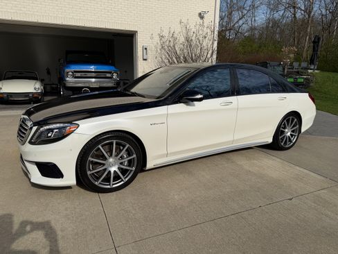 Used 2015 Mercedes-Benz S 63 AMG 4MATIC Sedan image 1