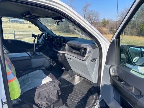 Used 2023 Ford F150 XL image 21