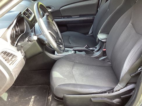 Used 2013 Dodge Avenger SE image 20