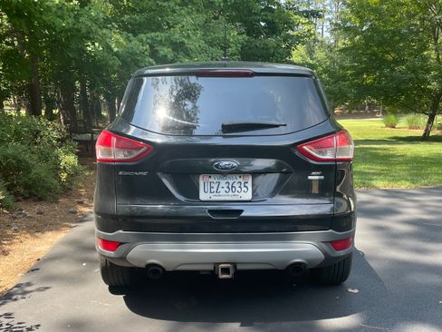 Used 2015 Ford Escape SE AWD/4WD image 2