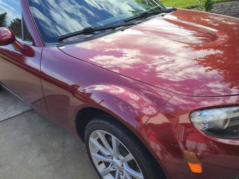 Used 2006 MAZDA MX-5 Miata Grand Touring w/ Premium Pkg RWD image 31