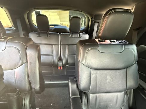 Used 2020 Ford Explorer ST w/ ST High-Performance Pack AWD/4WD image 10