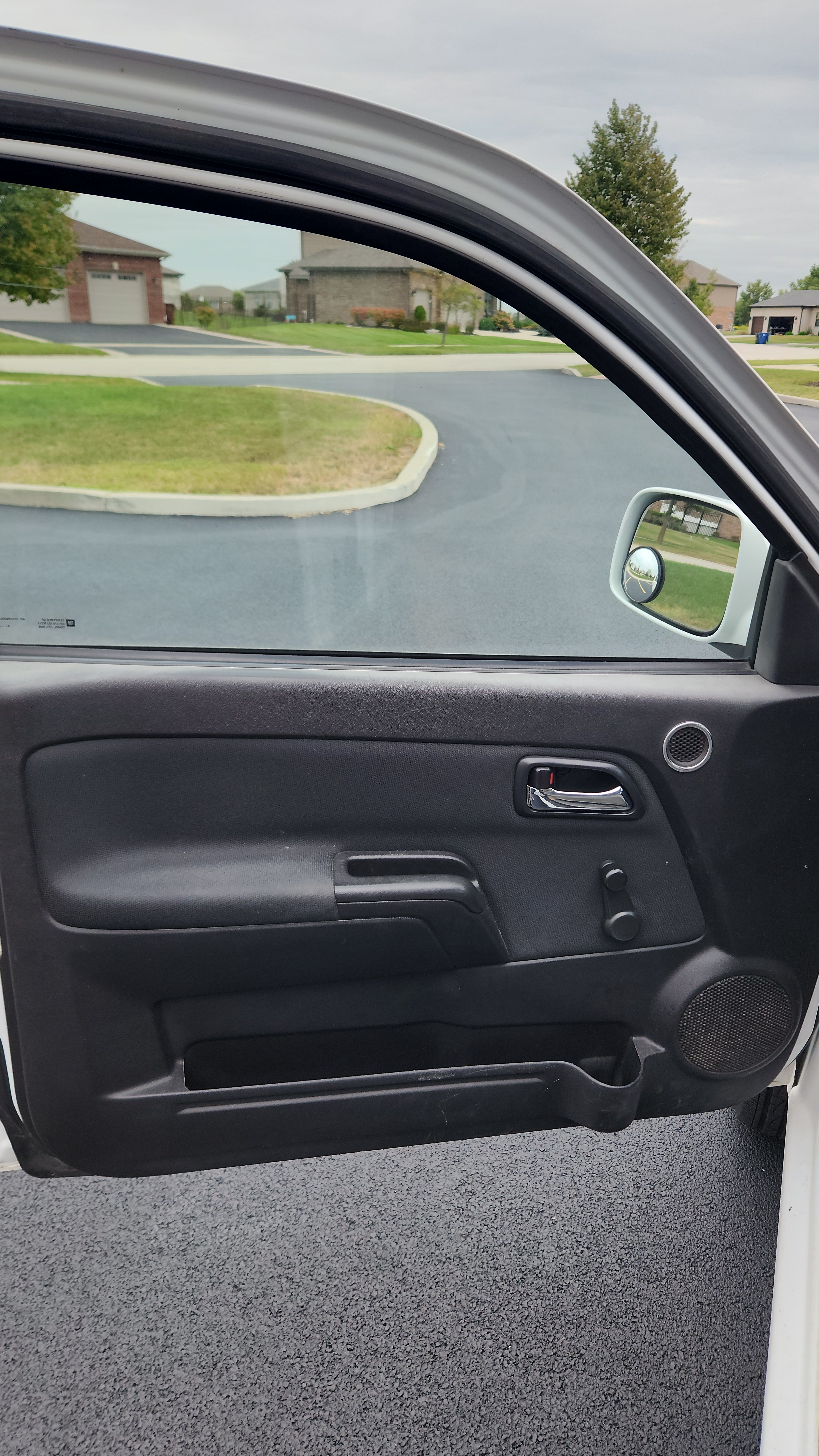 Used 2009 Chevrolet Colorado W/T AWD/4WD image 18