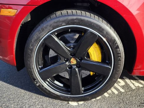 Used 2016 Porsche Macan Turbo image 5