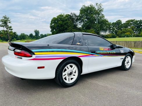 Used 1993 Chevrolet Camaro Z28 image 12