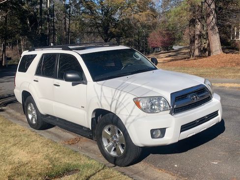Used 2008 Toyota 4Runner Sport image 1