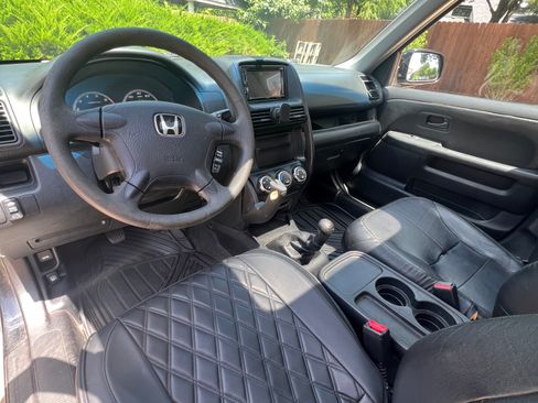 Used 2002 Honda CR-V EX image 9