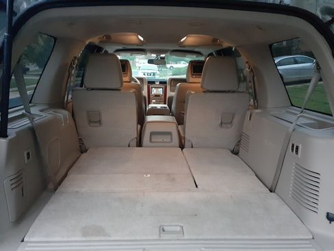 Used 2013 Lincoln Navigator 4WD w/ HD Trailer Tow Pkg image 13