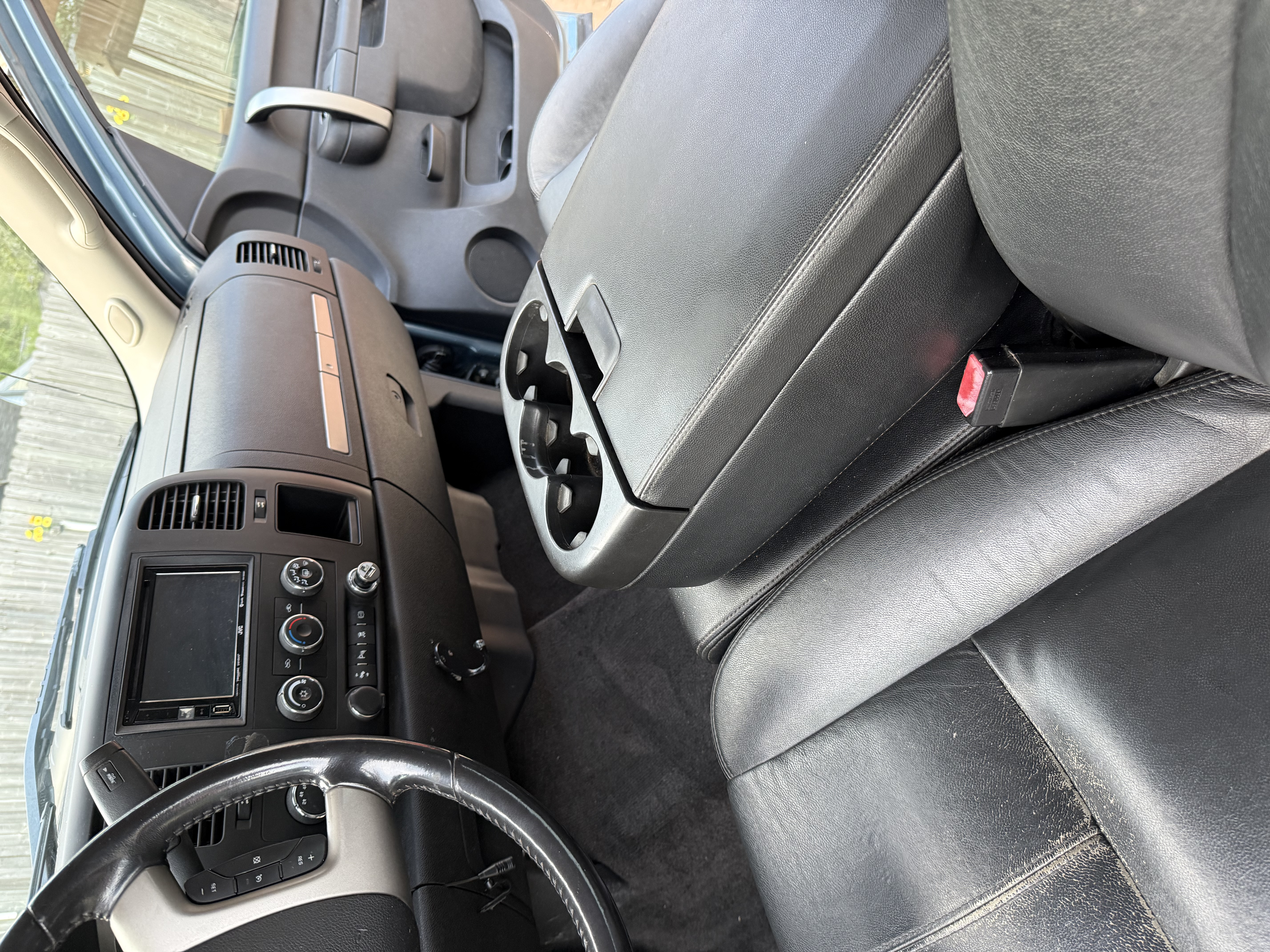 Used 2011 Chevrolet Silverado 2500 LT w/ Convenience Package AWD/4WD image 20