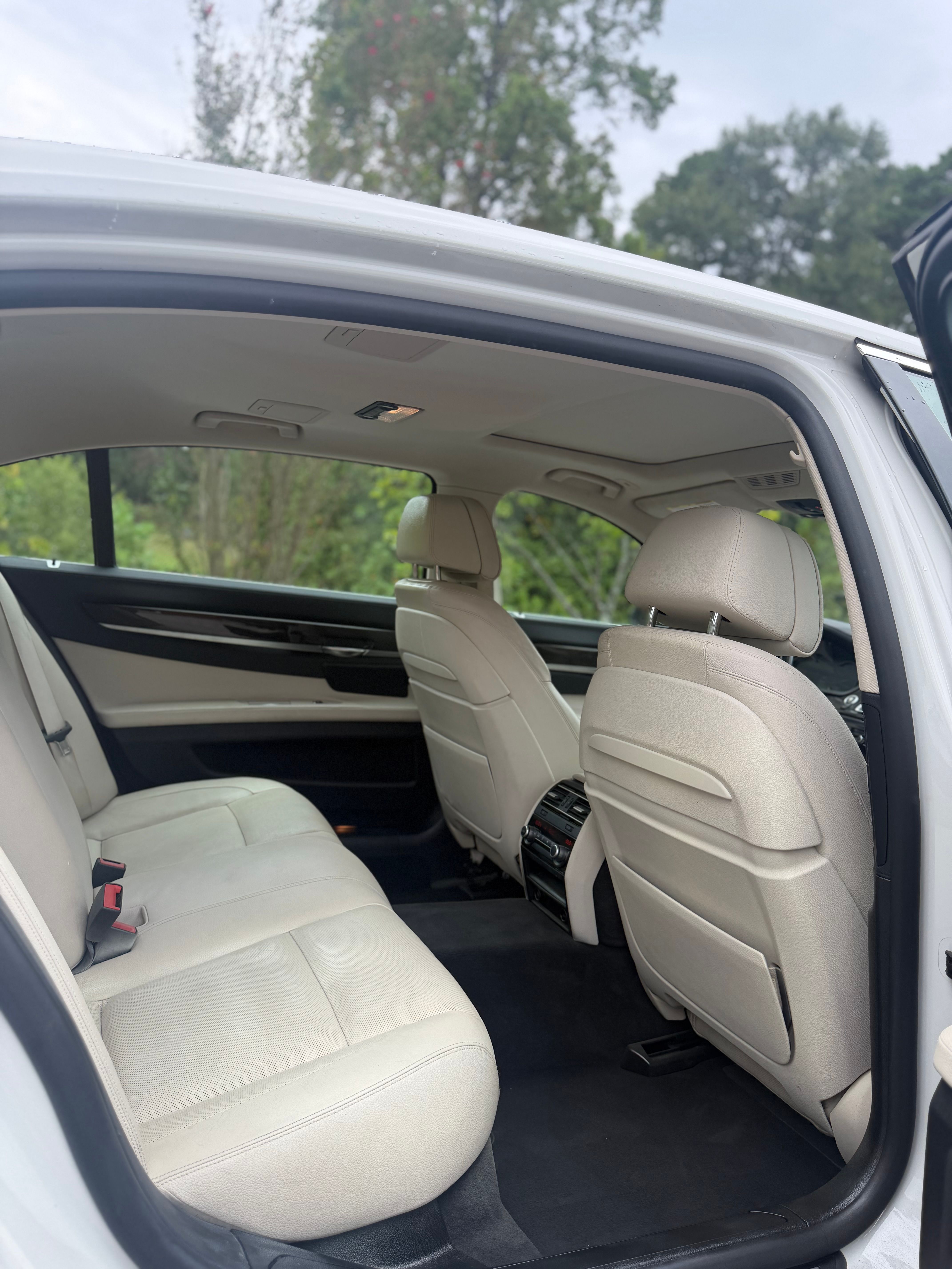 Used 2015 BMW 740Li xDrive AWD/4WD image 13