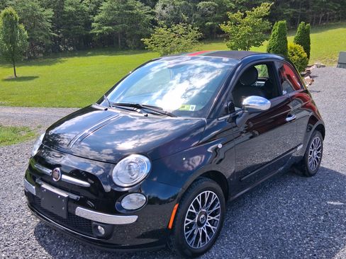 Used 2013 FIAT 500 Gucci FWD image 1