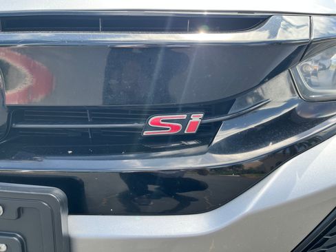 Used 2018 Honda Civic Si image 18