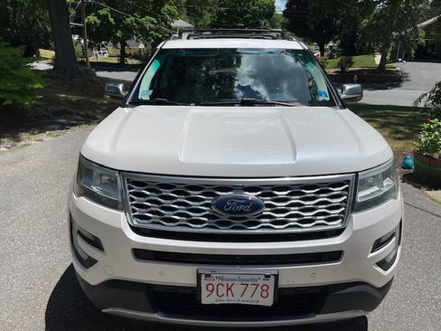 Used 2016 Ford Explorer Platinum AWD/4WD image 9