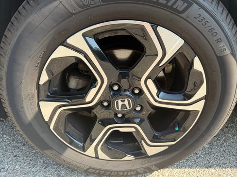 Used 2018 Honda CR-V Touring image 22
