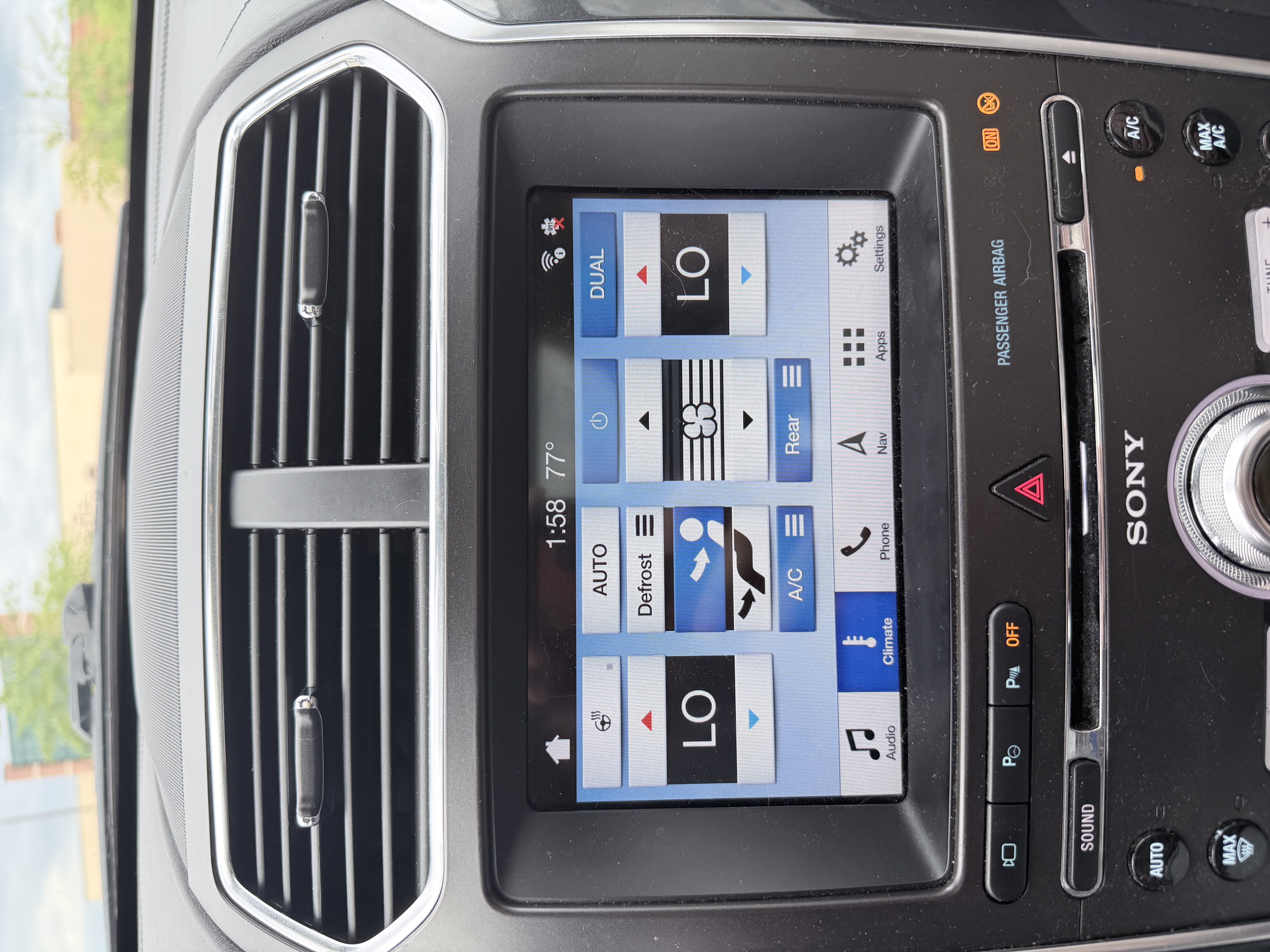 Used 2018 Ford Explorer Platinum AWD/4WD image 19