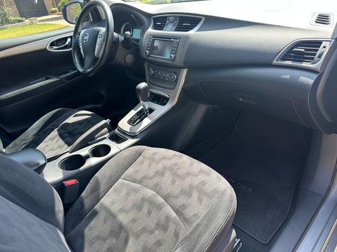 Used 2013 Nissan Sentra SV w/ Premium Pkg FWD image 14