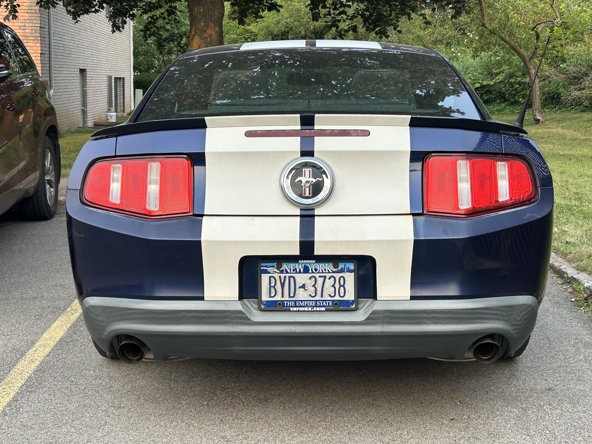 Used 2012 Ford Mustang Premium RWD image 15