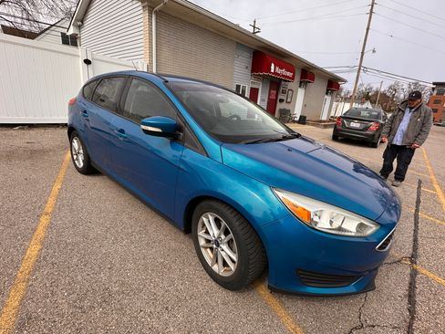 Used 2015 Ford Focus SE image 5