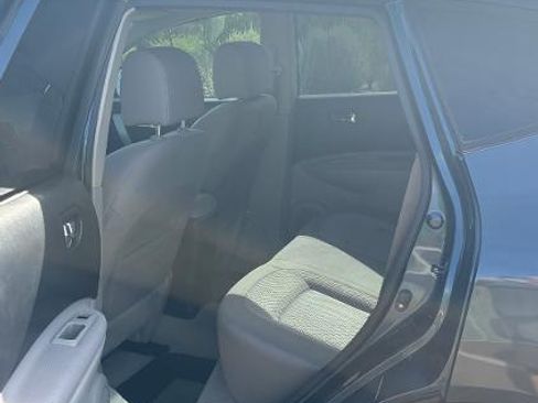 Used 2013 Nissan Rogue SV w/ Premium Pkg AWD/4WD image 12