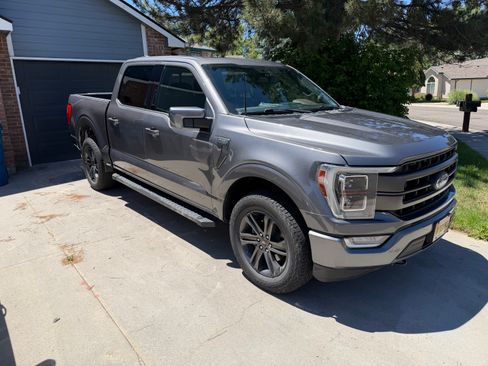 Used 2021 Ford F150 Lariat w/ Equipment Group 502A High AWD/4WD image 4